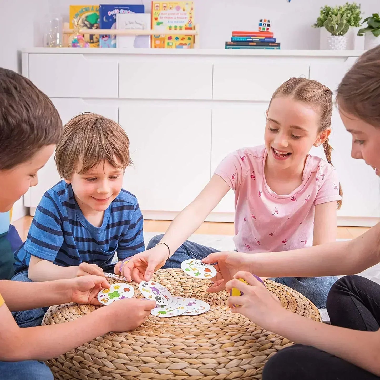 Juego Cards Card Game Board Game 2 To 8 Players Party ****Card Game Fun Family Animals Hip Kids Holidays